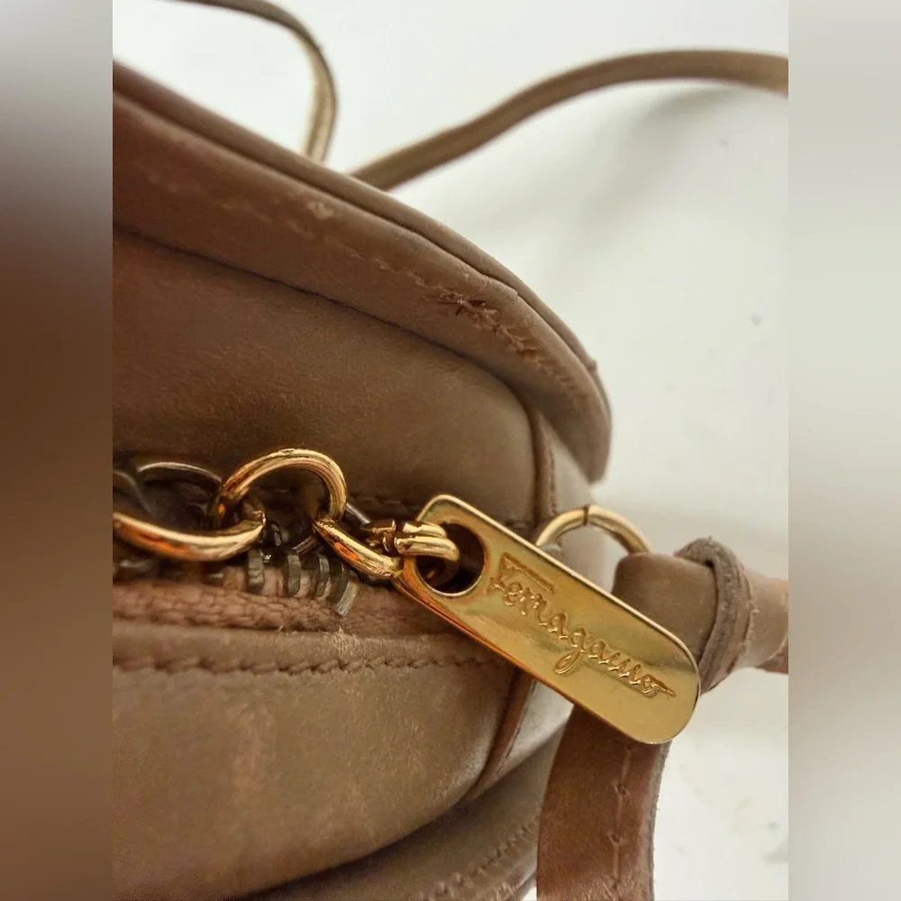Salvatore Ferragamo ‎ Leather Bag